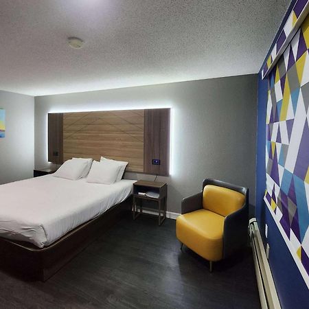 Super 8 By Wyndham Hayward Wi Motel Eksteriør bilde