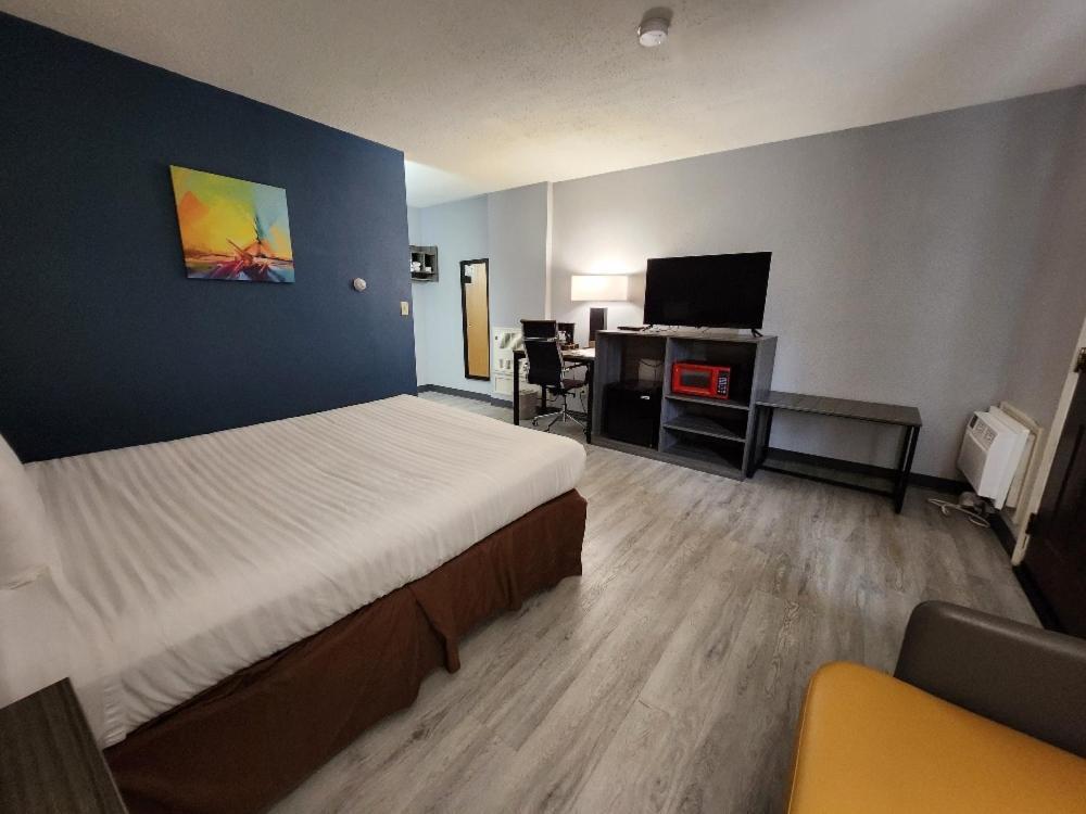 Super 8 By Wyndham Hayward Wi Motel Eksteriør bilde